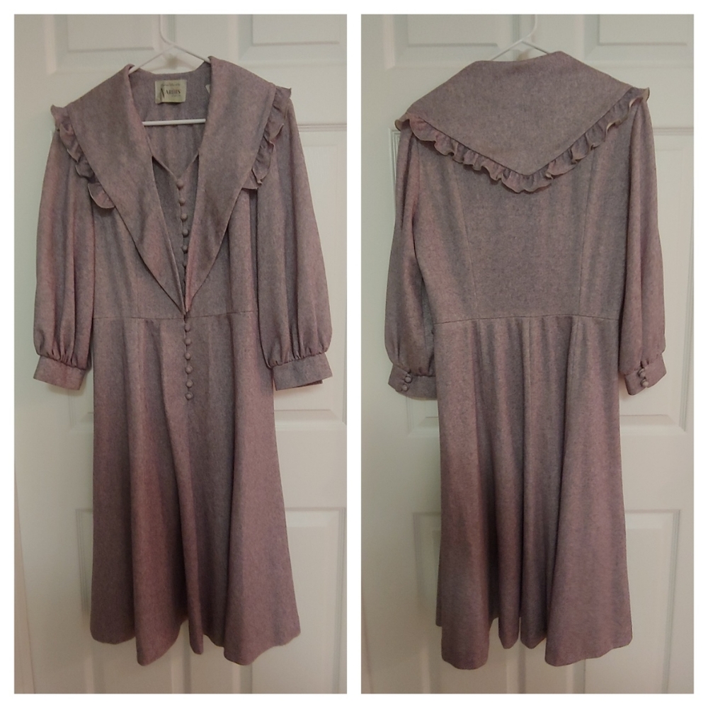 Vintage grey dress